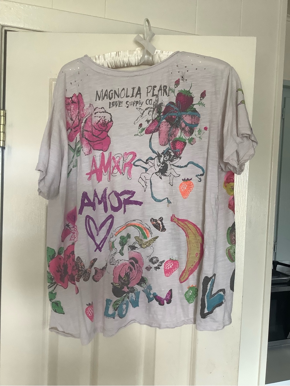 Magnolia Pearl Light Gray Short Sleeve Tee with Multicolor Floral Print - Picture 2 of 2